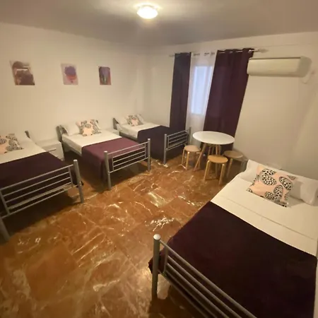 Hostel El Dorado *